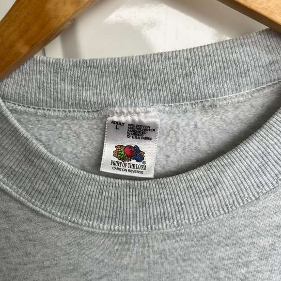 Vintage Grey Crewneck - Picture 3 of 3